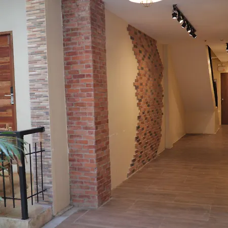 Cerca Hotel-3